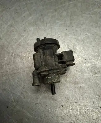 Mercedes-Benz C W203 Turbo solenoid valve 0005450427