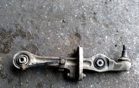 Audi A4 S4 B7 8E 8H Front lower control arm/wishbone