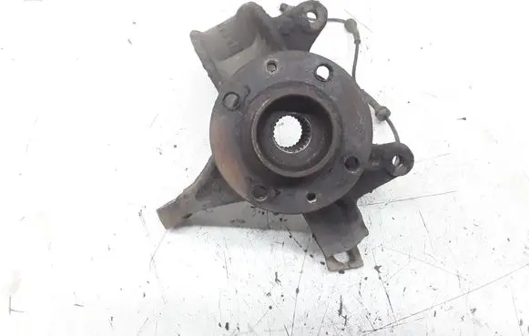 Renault Megane II Front wheel hub spindle knuckle