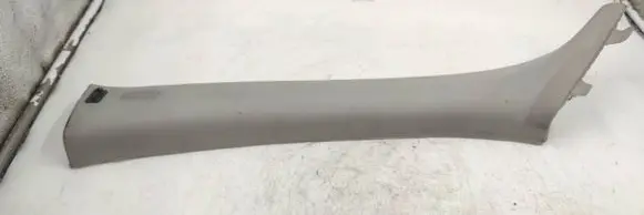 BMW 3 E90 E91 (A) pillar trim 7058331