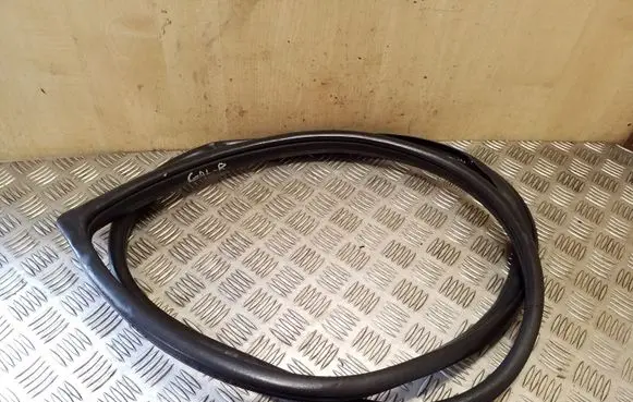 Honda Civic Rear door rubber seal (on body) 