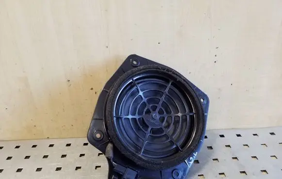 Audi TT TTS Mk2 Rear door speaker 8H0035411B