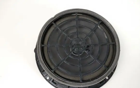 Audi A4 S4 B9 Front door speaker 8W0035415