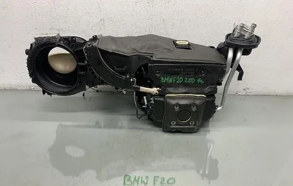 BMW 1 F20 F21 Interior heater climate box assembly T1012900T