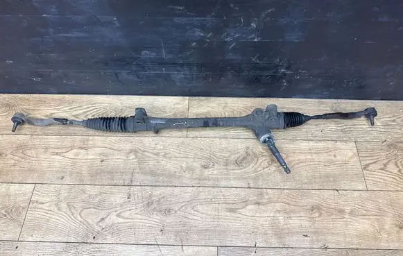 Toyota Auris 150 Steering rack F800000921B