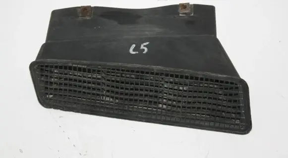 Audi A6 S6 C5 4B Air intake duct part 4B0129617D