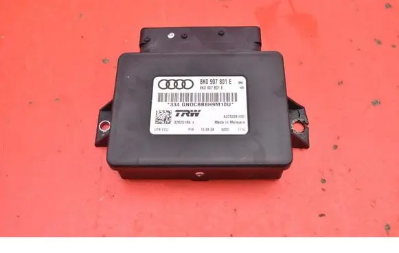 Audi A5 8T 8F Engine control unit/module ECU 8K0907801E