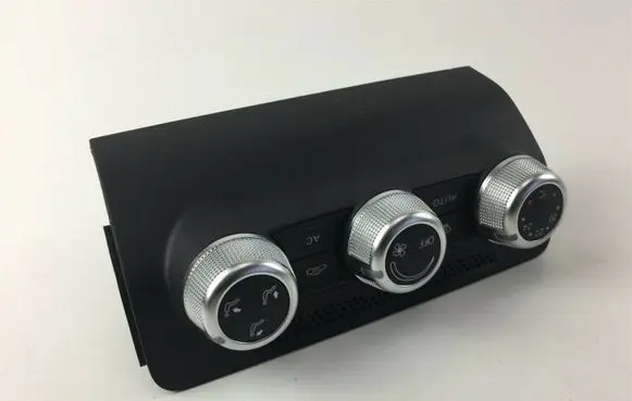Audi A1 Climate control unit 8X0820043A Z1595