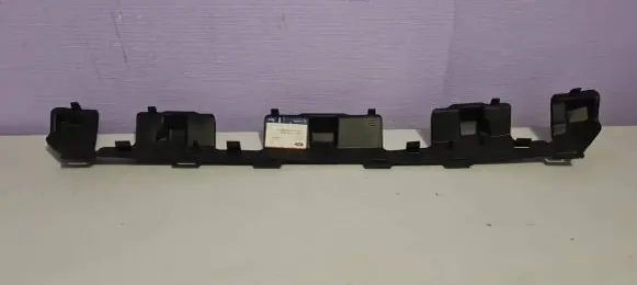 Ford Focus Front bumper support beam 8M5117E778C 1499492
