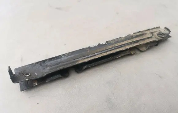 Mercedes-Benz C W203 Front bumper mounting bracket A2038801214