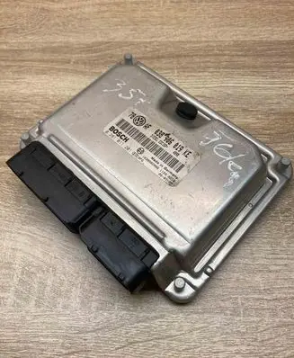 Volkswagen PASSAT B5.5 Engine control unit/module ECU 038906019KE 0281011201