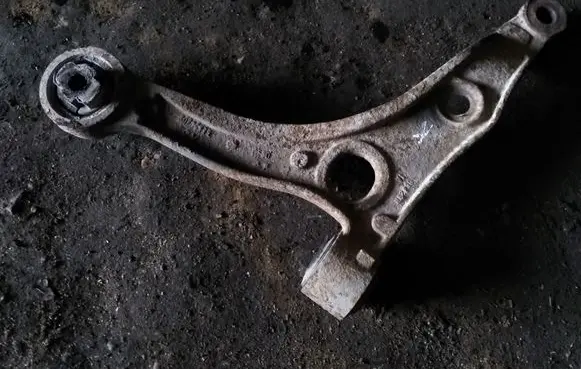 Peugeot Boxer Front lower control arm/wishbone