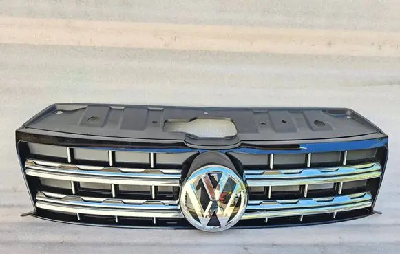 Volkswagen Amarok Front grill 2H6853651B 2H6853653 2H6853601A