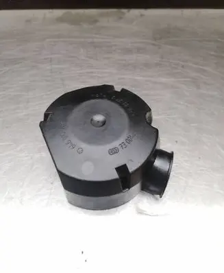 Mercedes-Benz E W211 Breather valve 6460100667