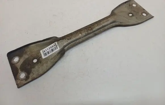 Audi A3 S3 8P Engine mounting bracket