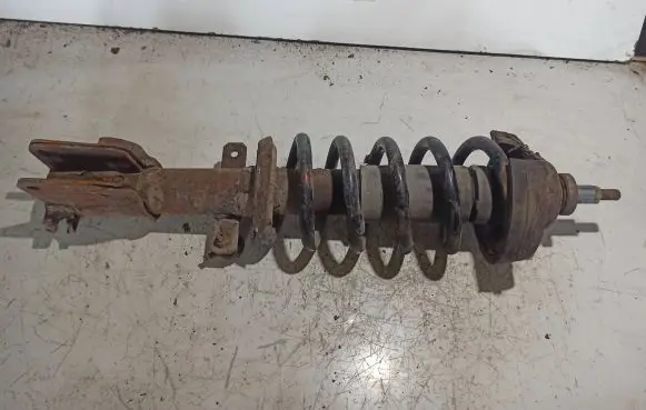 Front shock absorber with coil spring