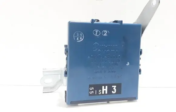 Lexus IS 220D-250-350 Light module LCM 8994053030