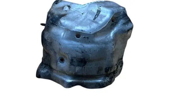 BMW 5 GT F07 Heat shield in engine bay 8508138