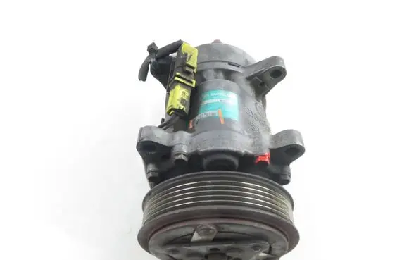 Peugeot 307 Air conditioning (A/C) compressor (pump) 9639078280