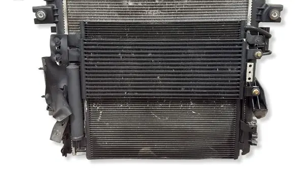 Jeep Wrangler Radiator set 83403