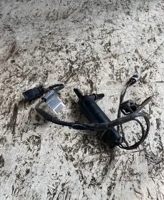BMW X6 E71 Headlight washer pump 721779202