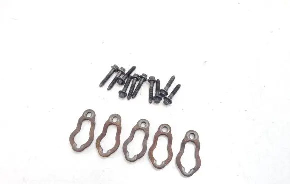 Volvo S80 Fuel Injector clamp holder 30792545
