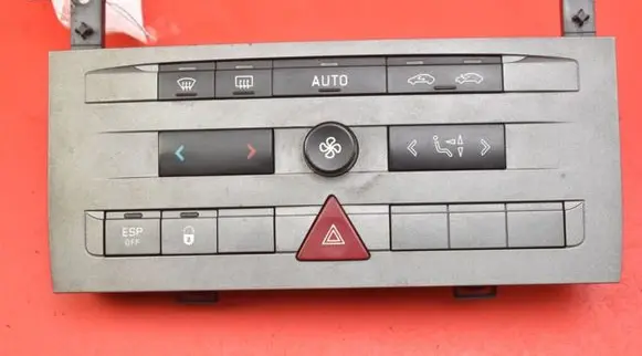 Citroen C5 Climate control unit 96573330YW