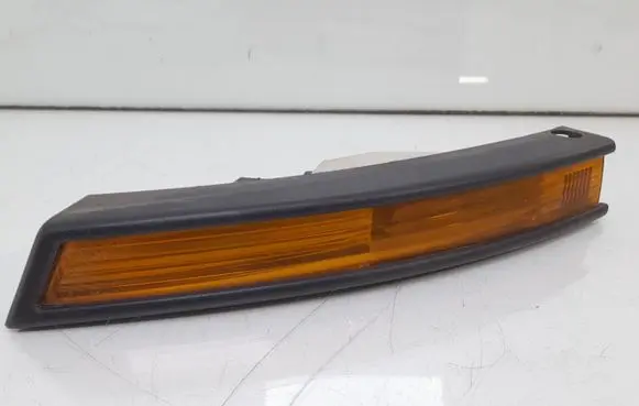 Volkswagen PASSAT B6 Front indicator light 3C0807717