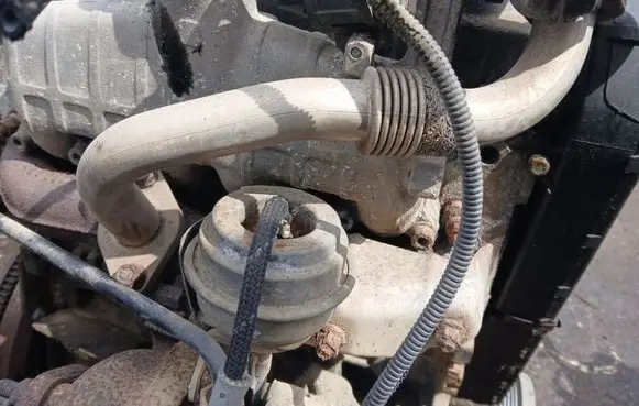 Seat Cordoba (6K) EGR valve line/pipe/hose 038131521S