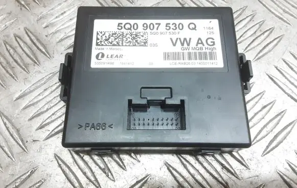Volkswagen PASSAT B7 Gateway control module 5Q0907530Q