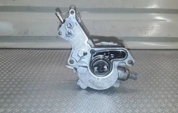 Audi A2 Vacuum pump 038145209A