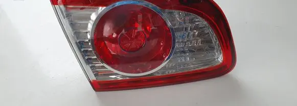 Hyundai Santa Fe Tailgate rear/tail lights 924052B5