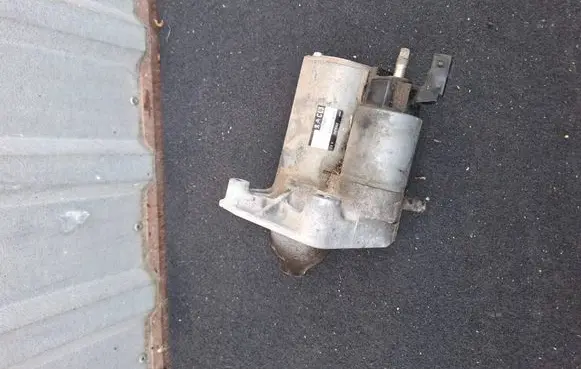 Citroen C3 Starter motor 9671530880