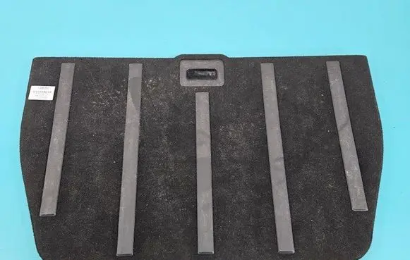Trunk/boot floor carpet liner