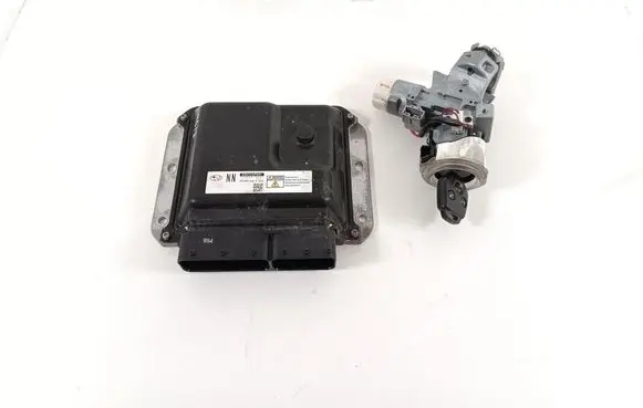 Subaru Legacy Engine ECU kit and lock set 