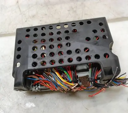 Opel Zafira A Fuse box set 90589965 90589979