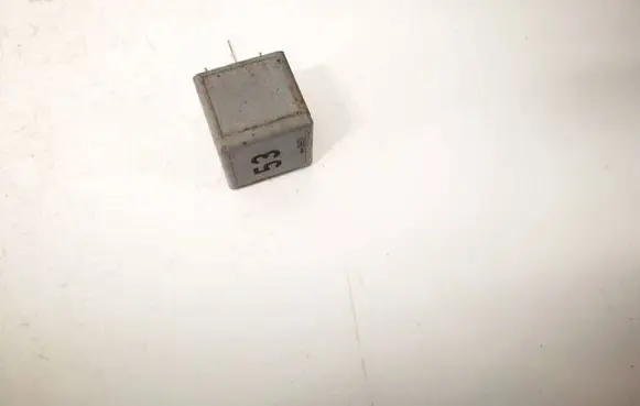 Volkswagen PASSAT B6 Other relay 141951253B