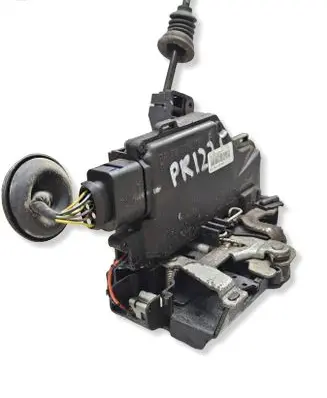 Skoda Octavia Mk2 (1Z) Front door lock PA6630FV