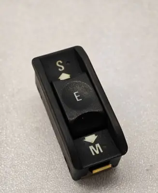 BMW 3 E36 Other switches/knobs/shifts 1387034 03010010