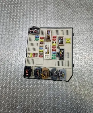 Renault Megane III Fuse box set 284B60168R 519331E01 9636276966