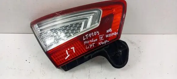 Ford Mondeo MK IV Tailgate rear/tail lights