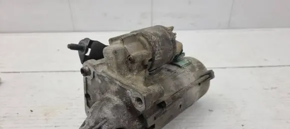 Peugeot 308 Starter motor 9645100680