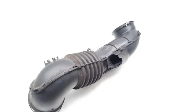 BMW X1 E84 Air intake hose/pipe 7804846 13717804846 58650910
