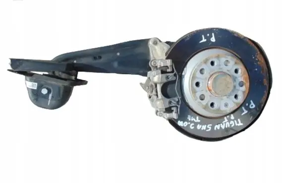 Volkswagen Tiguan Rear wheel hub spindle/knuckle 