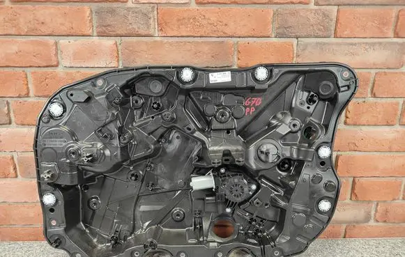 BMW 7 G70 Front door window regulator with motor 5A36296 9451888