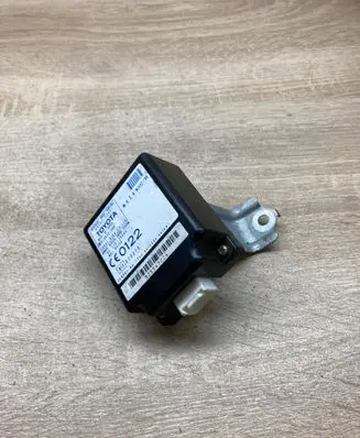 Toyota Yaris Door control unit/module 8974152021