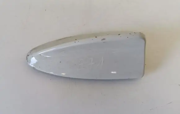 BMW X6 E71 Roof (GPS) antenna cover 018639