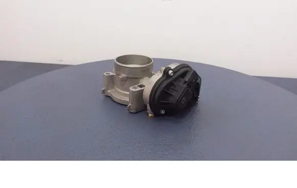 Ford Focus C-MAX Throttle body valve 12SKV104