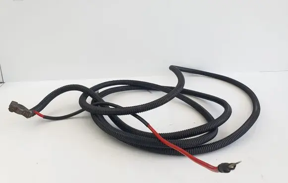 Positive cable (battery)