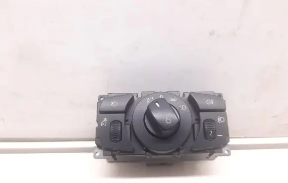 BMW 5 E60 E61 Light switch 6925295 33290201 0031150996001